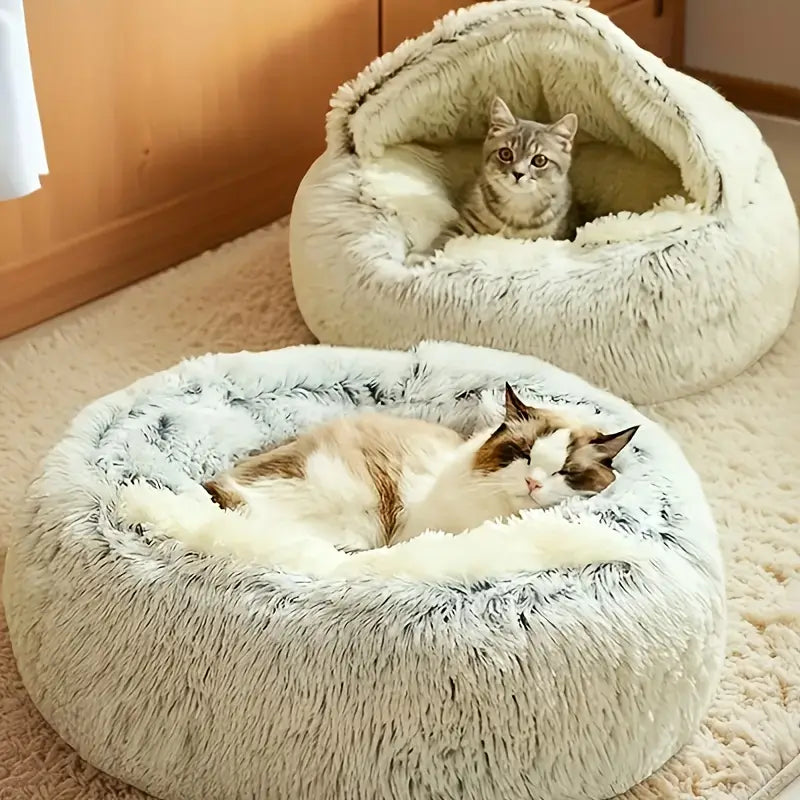 Winter Plush Round Hooded Pet Bed – Cozy Donut Bed for Cats & Dogs (S & M)