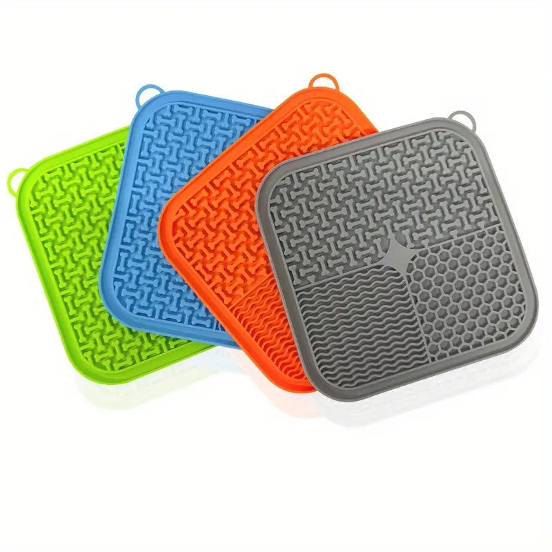3pcs Pet Slow Feeder Lick Pads – Suction Cup Dog Licking & Treat Pads (Random Colors)