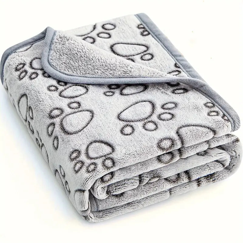 Soft Cozy Fleece Pet Blanket – Paw Print Design, Tear-Resistant & Machine Washable (S-L)