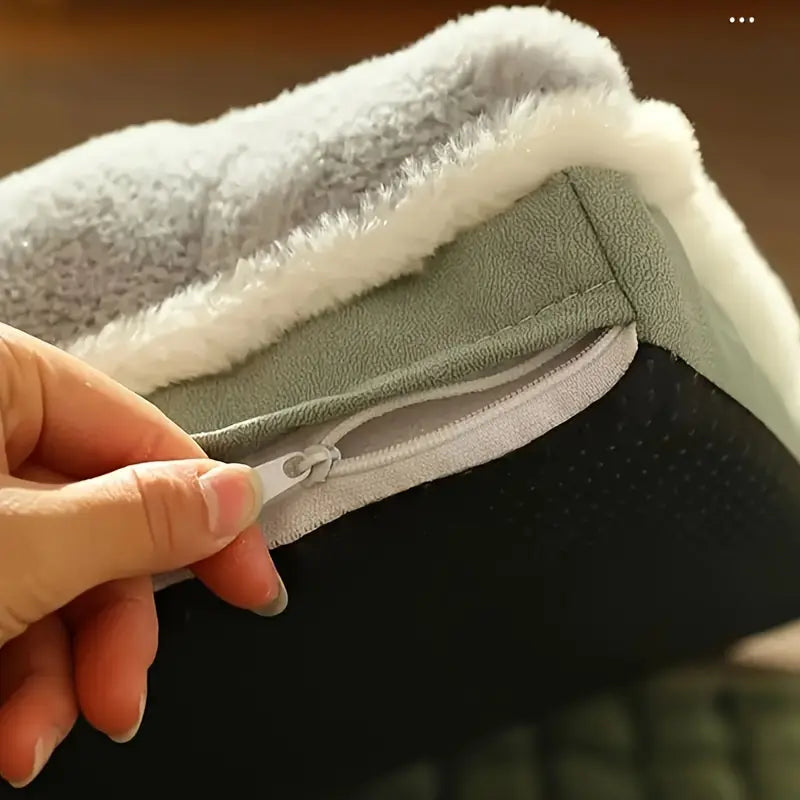 Four Seasons Universal Dog Mat – Removable & Washable Sleeping Pad with Soft Spine Support (S-3XL)