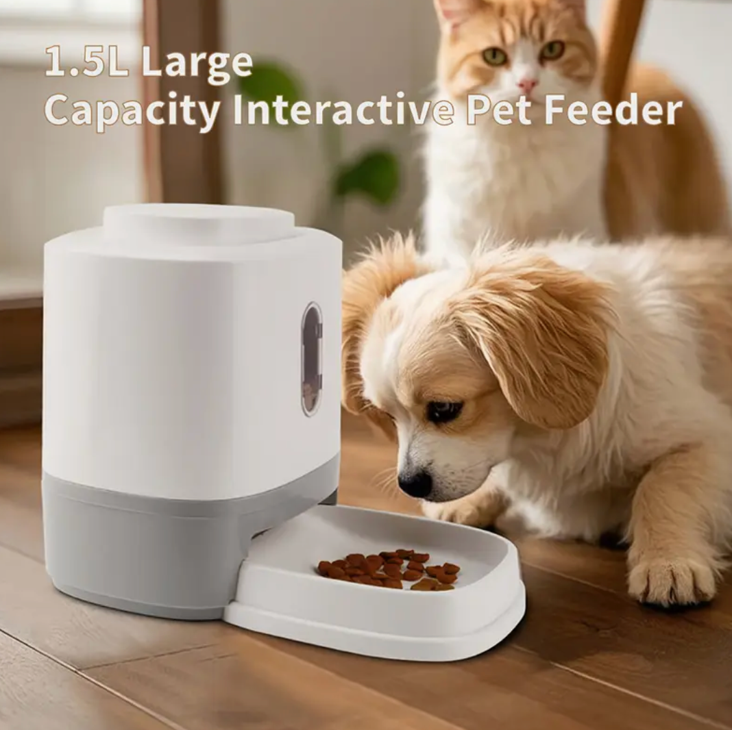 1.5L Large Capacity Interactive Pet Feeder