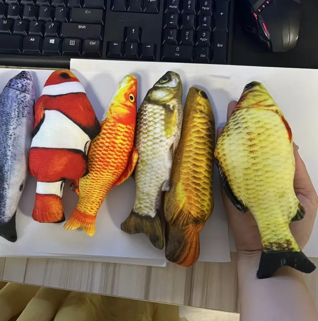 Pet Cute Fish Design Cat Teaser Plush Toy