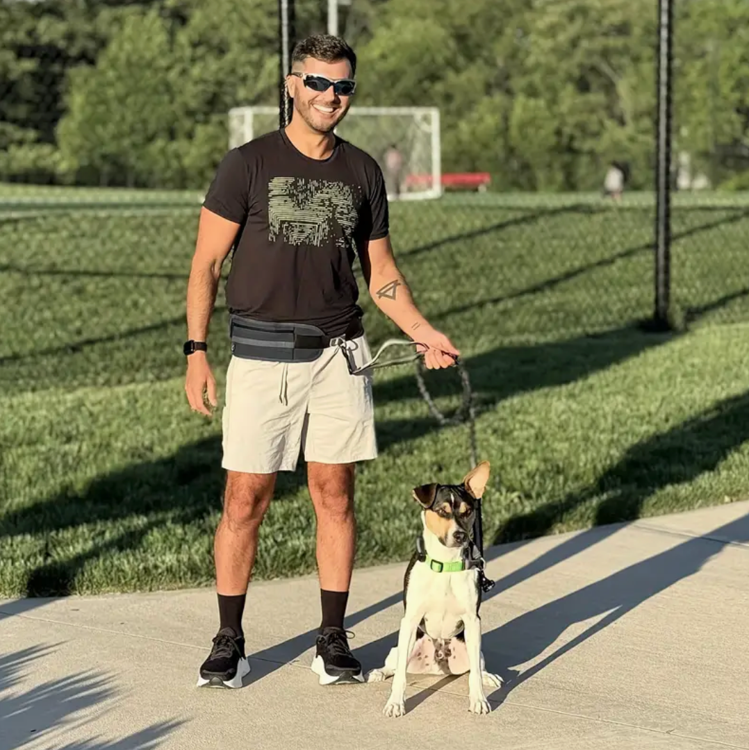Hands-Free Dog Leash with Zipper Pouch & Dual Handles – Bungee Leash for Walking, Jogging & Training