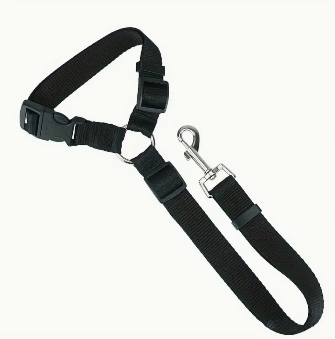 Adjustable Dog Car Seat Belt – Heavy-Duty Pet Safety Harness with Quick-Release Buckle for All Dog Sizes