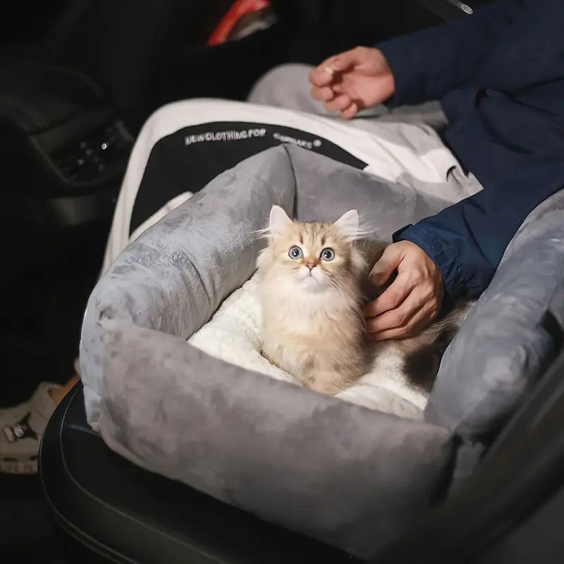 Car Seat for Cats & Small Dogs – Soft Gray Pet Carrier with Adjustable Straps & Secure Fit (S&M)