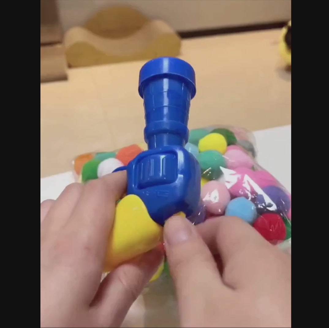 Interactive Cat Launcher Toy with 20 Plush Balls